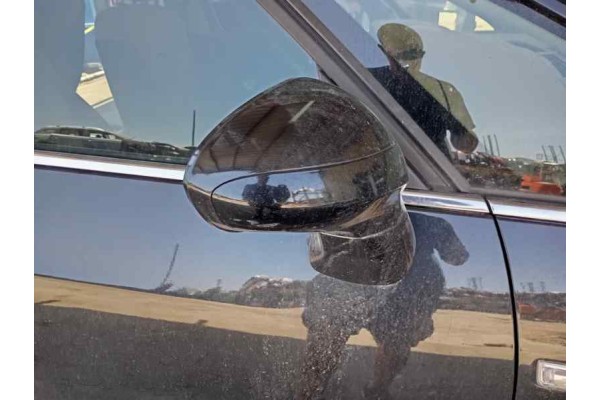 Recambio de retrovisor derecho para opel zafira tourer 2.0 cdti 130 fap referencia OEM IAM   