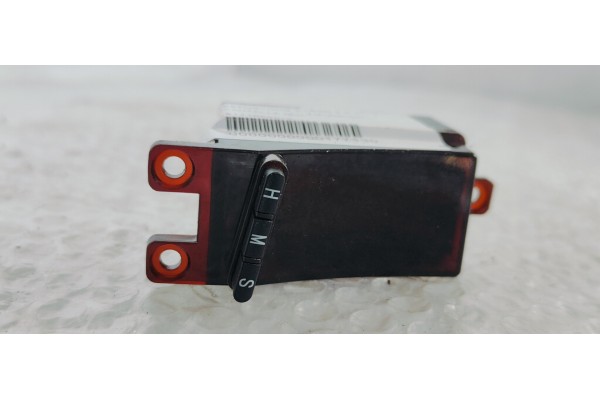 Recambio de pantalla multifuncion para ssangyong kyron 2.0 d referencia OEM IAM 8111009010  