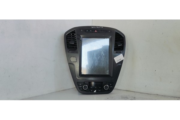 Recambio de pantalla multifuncion para opel insignia berlina 2.0cdti 130 fap referencia OEM IAM 13273097  