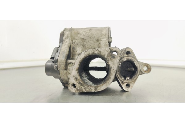 Recambio de valvula egr para renault scenic ii emotion referencia OEM IAM 8200796571A  