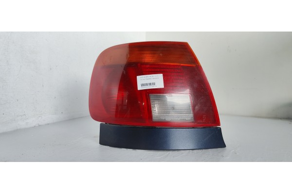 Recambio de piloto trasero izquierdo para audi a4 berlina (b5) 1.9 tdi referencia OEM IAM   