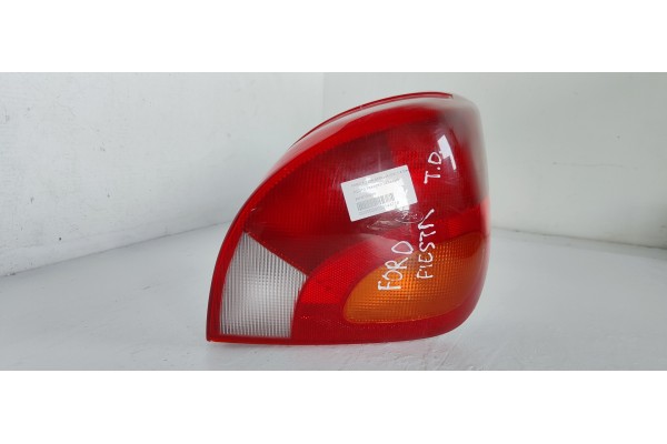 Recambio de piloto trasero derecho para ford fiesta berlina (dx) 1.8 diesel cat referencia OEM IAM 96FG13N004  