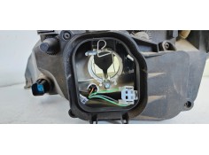 Recambio de faro derecho para ford focus berlina (cap) 1.6 tdci cat referencia OEM IAM   