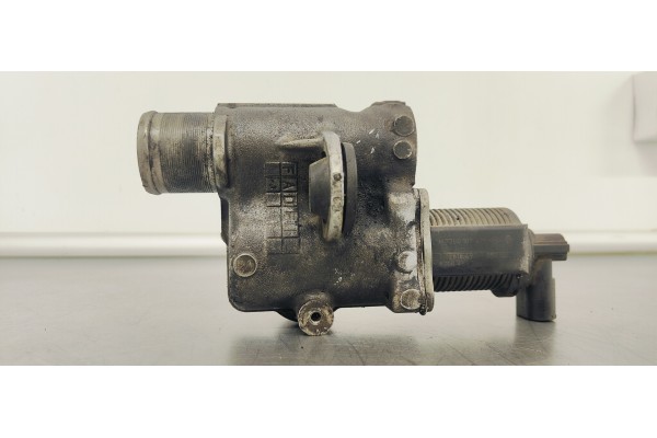 Recambio de valvula egr para renault scenic ii 1.5dci 105 referencia OEM IAM 8200469586  
