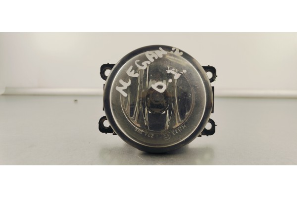 Recambio de faro antiniebla izquierdo para renault megane ii berlina 5p confort dynamique referencia OEM IAM 8200074008  