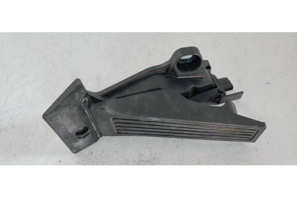 Recambio de potenciometro pedal para hyundai tucson sle 2wd referencia OEM IAM 32414400  
