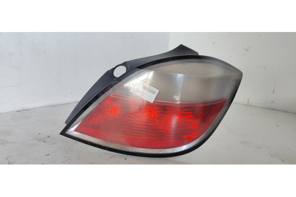 Recambio de piloto trasero derecho para opel astra h ber. 1.7 16v cdti referencia OEM IAM   