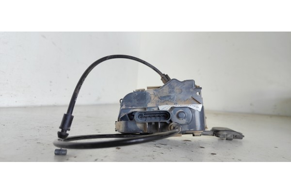 Recambio de cerradura puerta trasera izquierda para renault megane ii berlina 5p confort dynamique referencia OEM IAM   