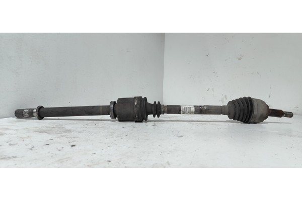 Recambio de transmision delantera derecha para renault megane ii coupe/cabrio confort dynamique referencia OEM IAM 8200436366  