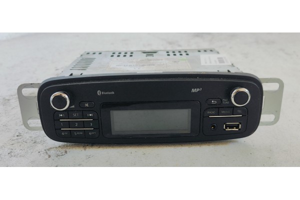Recambio de sistema audio / radio cd para renault clio iv 1.2 referencia OEM IAM 281152874R  