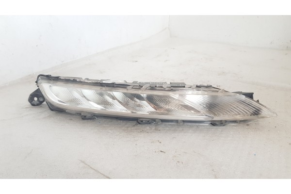 Recambio de piloto delantero derecho para citroen c4 picasso 1.6 hdi 120 fap referencia OEM IAM 9676036280  