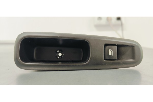 Recambio de mando elevalunas trasero izquierdo para citroen c3 1.2i 82 referencia OEM IAM 98007337ZD  