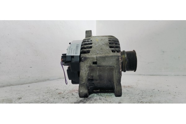 Recambio de alternador para renault scenic ii grand emotion referencia OEM IAM 8200588648  