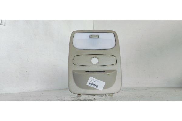 Recambio de luz interior para renault clio iv 1.2 referencia OEM IAM 739486822R  