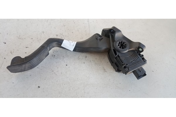 Recambio de potenciometro pedal para peugeot 207 1.4 hdi referencia OEM IAM 968075688002  