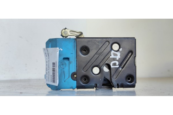 Recambio de cerradura puerta delantera derecha para volvo s60 berlina d5 referencia OEM IAM 8650546  