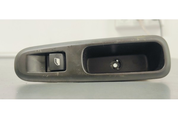 Recambio de mando elevalunas trasero derecho para citroen c3 1.2i 82 referencia OEM IAM 98007337ZD  