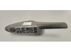 MANDO ELEVALUNAS DELANTERO IZQUIERDO 935702E200 