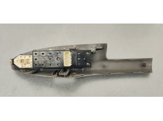 Recambio de mando elevalunas delantero izquierdo para hyundai tucson (jm) 2.0 crdi cat referencia OEM IAM 935702E200  