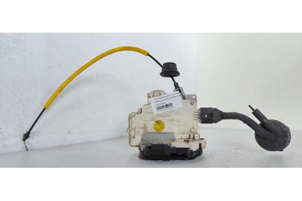 Recambio de cerradura puerta trasera derecha para audi a6 berlina (4f2) 2.4 referencia OEM IAM JA64F0839016  