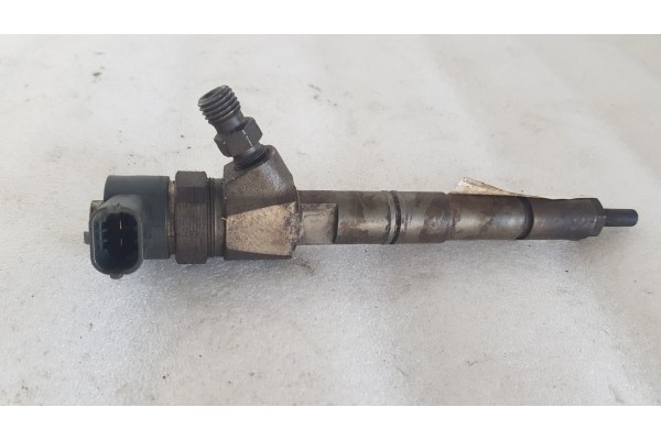 Recambio de inyector para opel insignia berlina 2.0cdti 130 fap referencia OEM IAM 0445110423  