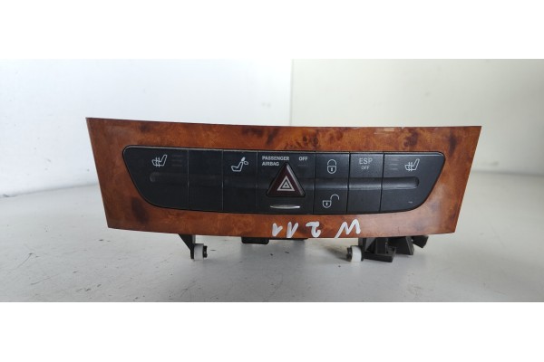 Recambio de mando multifuncion para mercedes-benz clase e (w211) berlina 2.2 cdi cat referencia OEM IAM A2116800552  