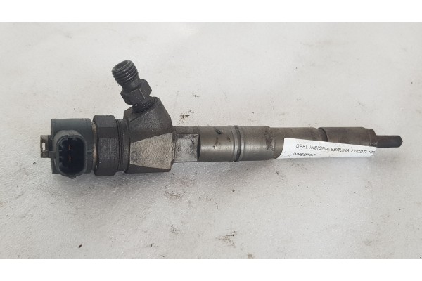 Recambio de inyector para opel insignia berlina 2.0cdti 130 fap referencia OEM IAM 0445110423  