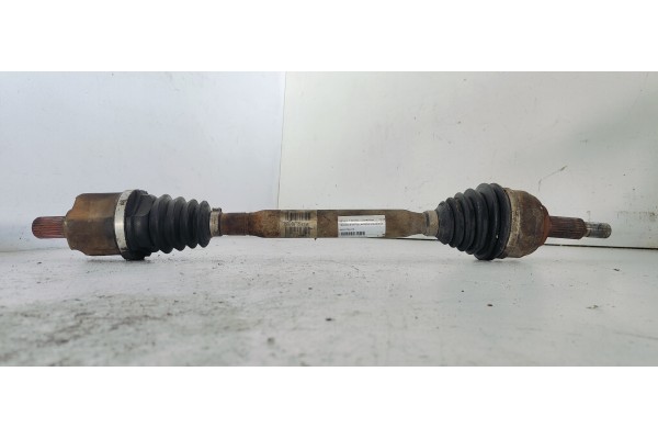 Recambio de transmision delantera izquierda para renault scenic ii dynamique referencia OEM IAM 8200276407Z  