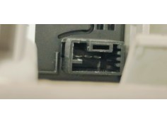 Recambio de luz interior para citroen c3 1.2i 82 referencia OEM IAM 9811856677  