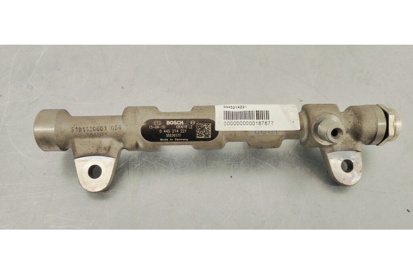 Recambio de rampa inyectora para opel insignia berlina 2.0cdti 130 fap referencia OEM IAM 0445214221  