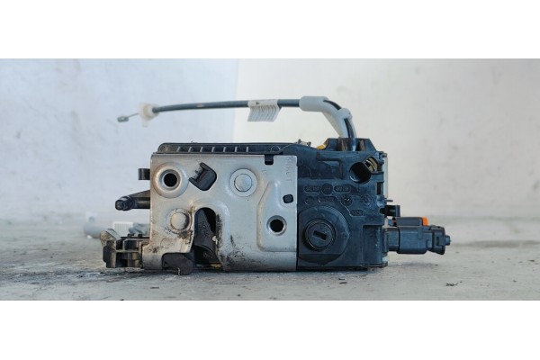 Recambio de cerradura puerta delantera derecha para peugeot 2008 (--.2013) 1.5hdi 100 fap referencia OEM IAM 9812500780  