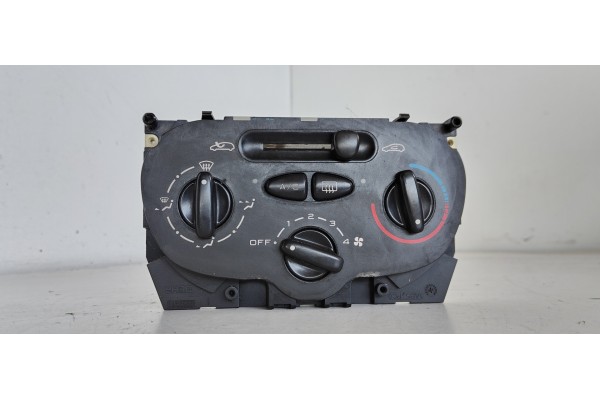 Recambio de mando calefaccion / aire acondicionado para peugeot 206 berlina 1.6 16v cat referencia OEM IAM 85858  