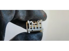 Recambio de piloto trasero derecho para nissan note (e11e) acenta referencia OEM IAM   