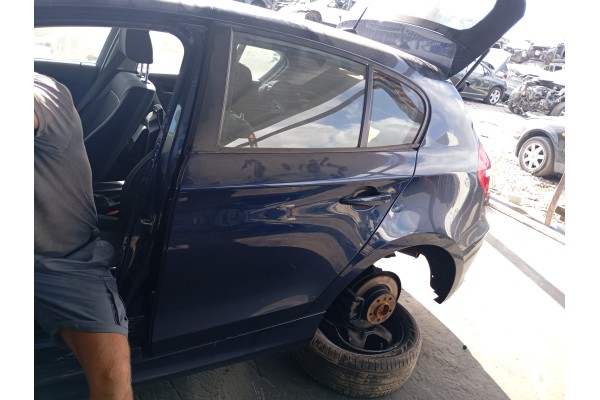 Recambio de puerta trasera izquierda para bmw serie 1 berlina (e81/e87) 116d referencia OEM IAM   