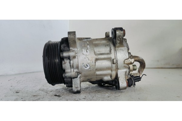 Recambio de compresor aire acondicionado para volkswagen polo berlina (6n1) concept referencia OEM IAM 6N0820803A  