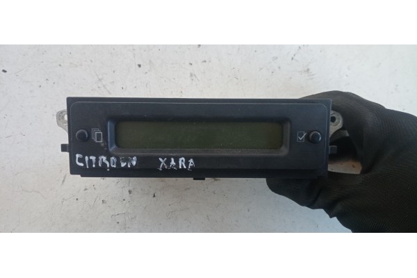 Recambio de pantalla multifuncion para citroen xsara coupe 1.9 diesel referencia OEM IAM 9643654377A01  