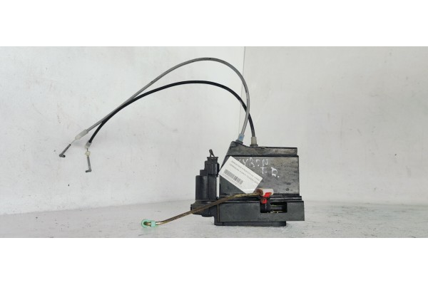 Recambio de cerradura puerta trasera derecha para ssangyong kyron 270 xdi limited 4wd referencia OEM IAM   