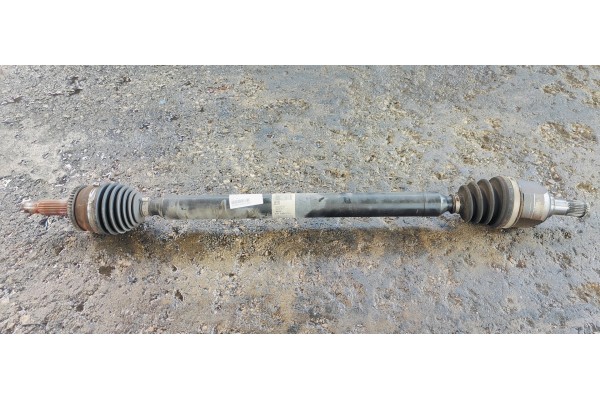 Recambio de transmision delantera derecha para kia cee´d 1.4 crdi 90 fap referencia OEM IAM 49501A6000  