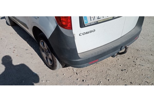 Recambio de paragolpes trasero para opel combo d kasten l1h1 2,2t referencia OEM IAM   