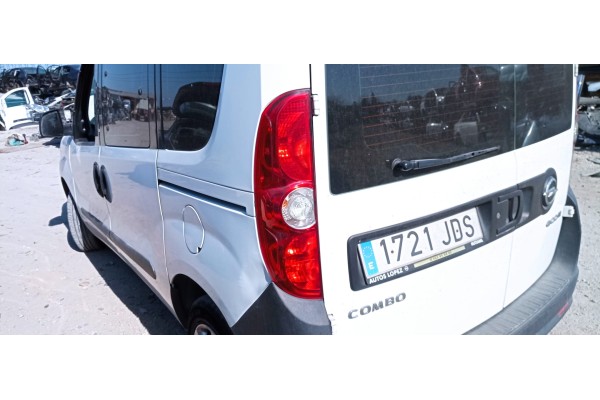Recambio de piloto trasero izquierdo para opel combo d kasten l1h1 2,2t referencia OEM IAM   