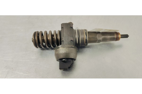 Recambio de inyector para volkswagen touareg (7la) 5.0 v10 tdi dpf referencia OEM IAM 07Z130073S  
