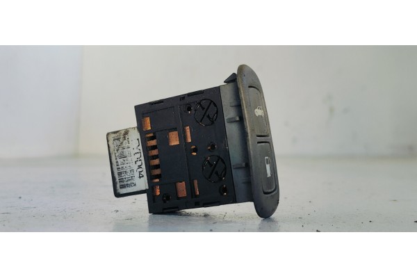 Recambio de interruptor para kia sorento 2.5 crdi ex referencia OEM IAM 935503E000  