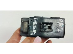 Recambio de mando elevalunas trasero izquierdo para opel insignia berlina cosmo 4x4 referencia OEM IAM 13222231  