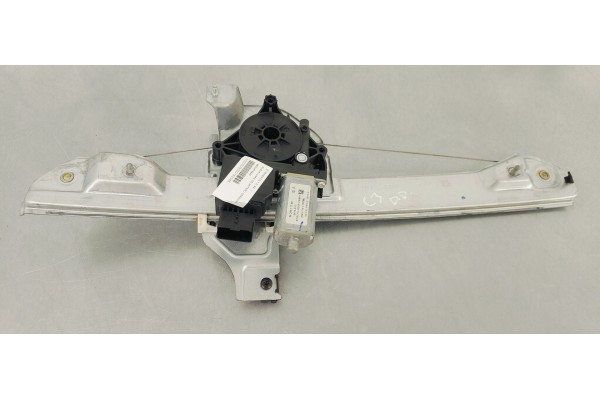 Recambio de elevalunas delantero derecho para citroen c3 1.2i 82 referencia OEM IAM 9830478880  