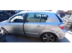 Recambio de puerta trasera izquierda para opel astra h berlina 1.9 cdti referencia OEM IAM   