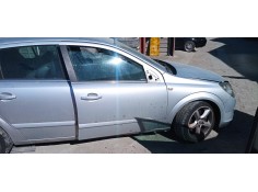 Recambio de puerta delantera derecha para opel astra h berlina 1.9 cdti referencia OEM IAM   