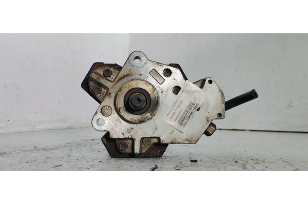 Recambio de bomba inyeccion para renault scenic ii emotion referencia OEM IAM 0445010075  