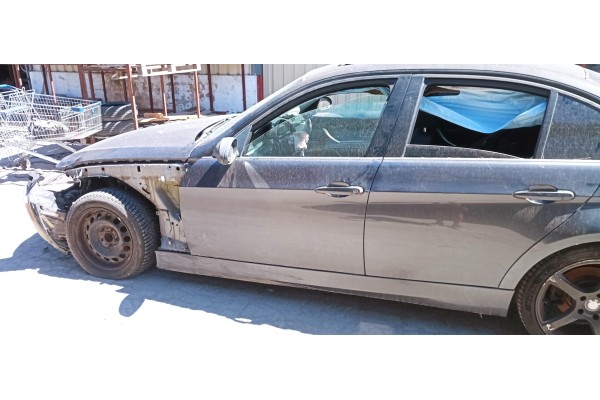 Recambio de puerta trasera izquierda para bmw serie 3 berlina (e90) 2.0 16v cat referencia OEM IAM   