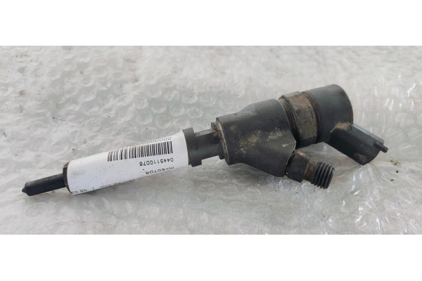 Recambio de inyector para peugeot 307 (s1) xr clim referencia OEM IAM 0445110076  