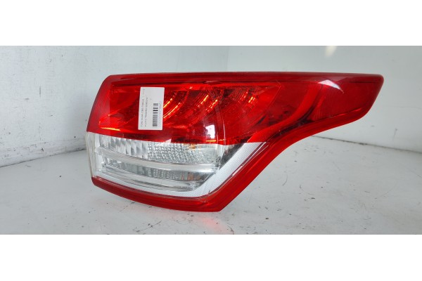 Recambio de piloto trasero derecho para ford kuga (cbs) titanium referencia OEM IAM CV4413404BH  